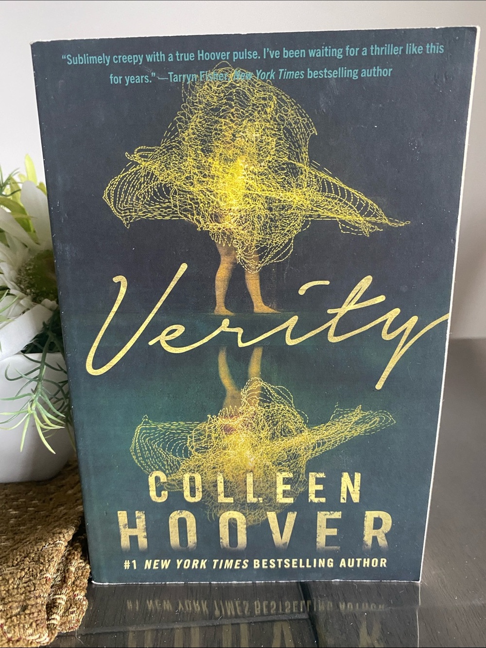 New🌈 VARIETY Book by Colleen Hoover novel